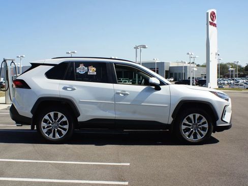 Used 2025 Toyota RAV4 Limited w/ Weather Package image 21