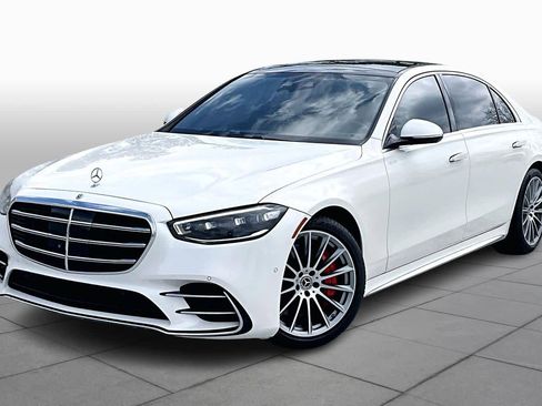 Used 2022 Mercedes-Benz S 500 4MATIC image 1