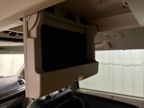 Used 2012 Chrysler Town & Country Touring-L w/ Premium Group FWD image 28