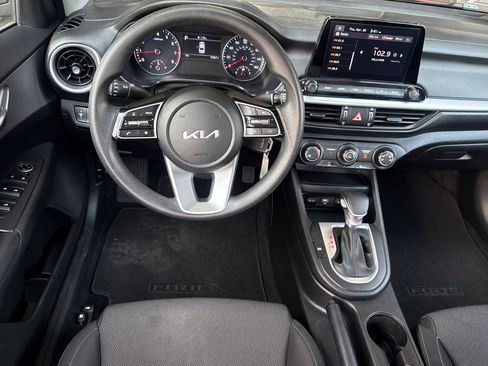 Used 2023 Kia Forte LXS FWD image 15