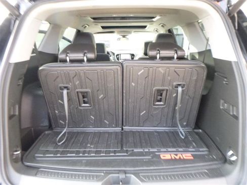 Used 2022 GMC Acadia AT4 w/ Technology Package AWD/4WD image 24