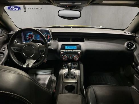 Used 2010 Chevrolet Camaro SS w/ LPO, Ground Effects Package RWD image 2