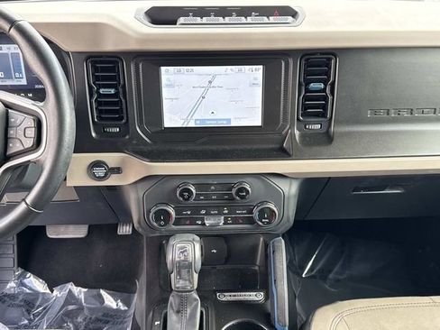 Used 2022 Ford Bronco Wildtrak image 30