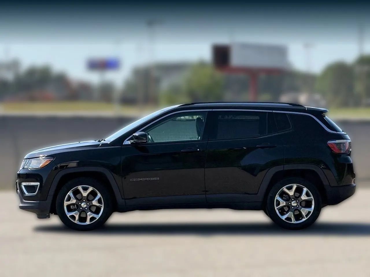 Used 2019 Jeep Compass Limited FWD image 8