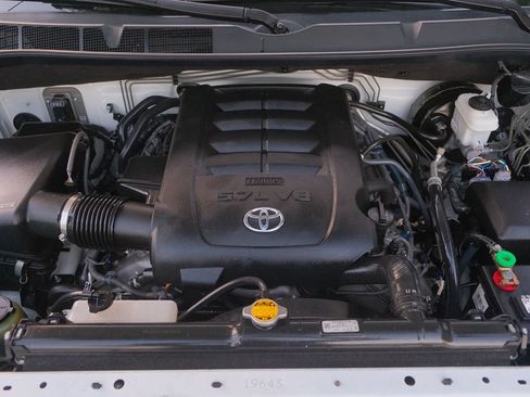 Used 2012 Toyota Tundra 2WD Double Cab Long Bed image 9