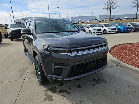 New 2026 Jeep Grand Wagoneer 4WD image 8