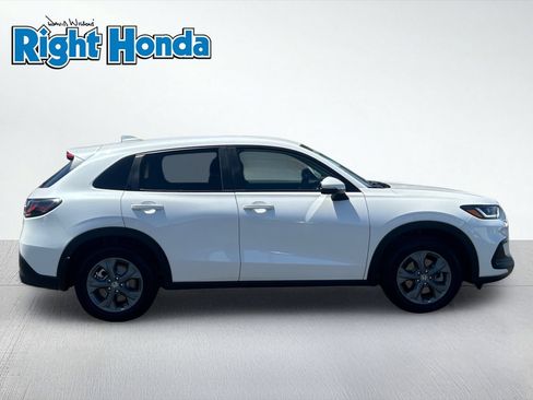 Certified 2026 Honda HR-V LX image 5