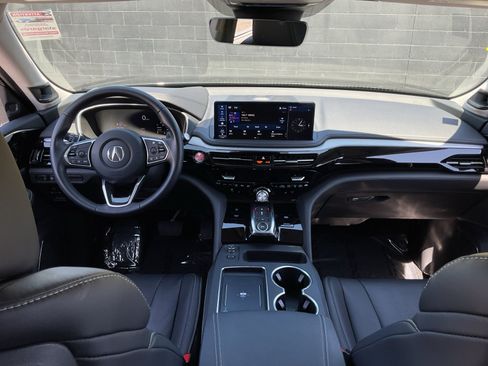 Used 2025 Acura MDX SH-AWD w/ Technology Package image 17