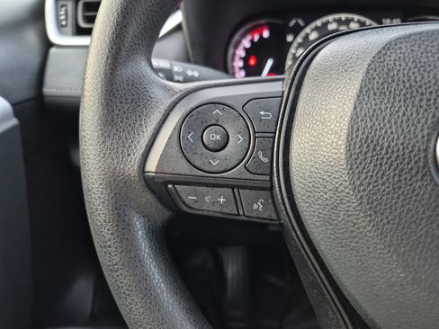 Used 2025 Toyota RAV4 LE FWD image 22