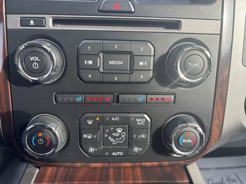 Used 2016 Ford Expedition EL Platinum image 36