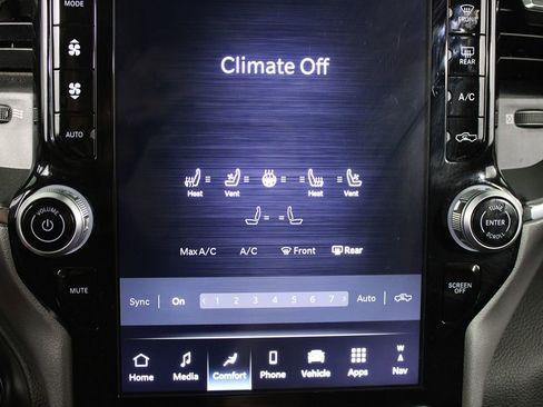 Used 2025 RAM 1500 Laramie image 28