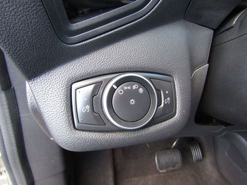 Used 2017 Ford C-MAX SE image 10