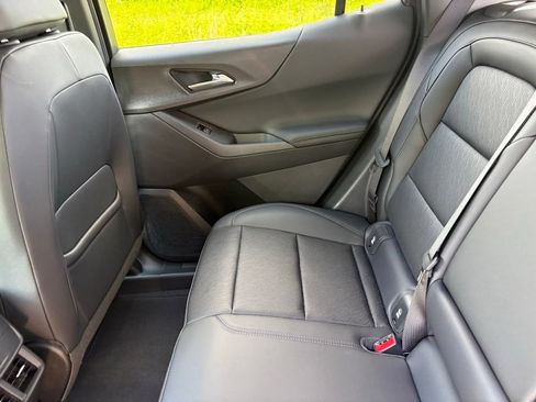 New 2026 Chevrolet Equinox LT w/ Convenience Package II FWD image 49