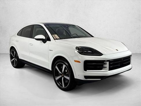New 2025 Porsche Cayenne E-Hybrid Coupe AWD/4WD image 7