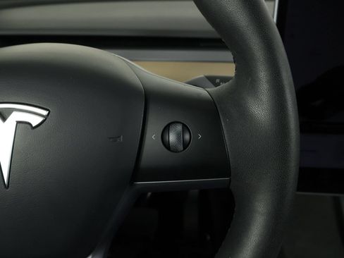 Used 2023 Tesla Model Y Long Range AWD/4WD image 11