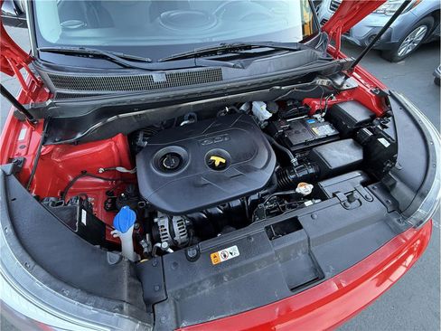Used 2019 Kia Soul + image 15