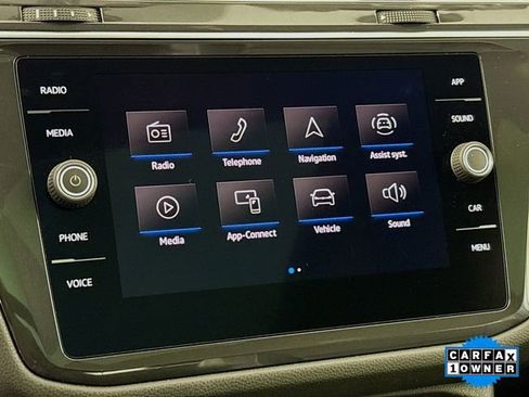 Used 2021 Volkswagen Tiguan SE R-Line image 15