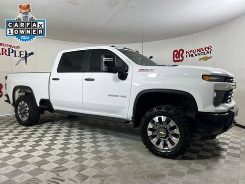 Used 2025 Chevrolet Silverado 2500 Custom w/ Custom Value Package AWD/4WD image 1