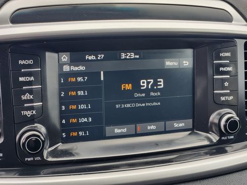 Used 2019 Kia Sorento AWD image 13