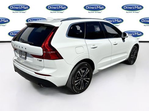 Used 2020 Volvo XC60 T6 Momentum image 7