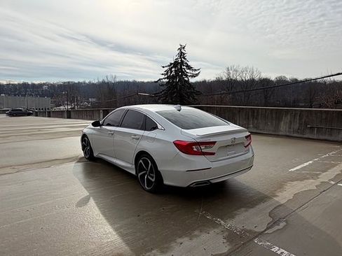 Used 2019 Honda Accord Sport image 7