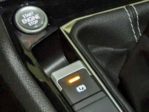 New 2026 Volkswagen Taos SE image 19