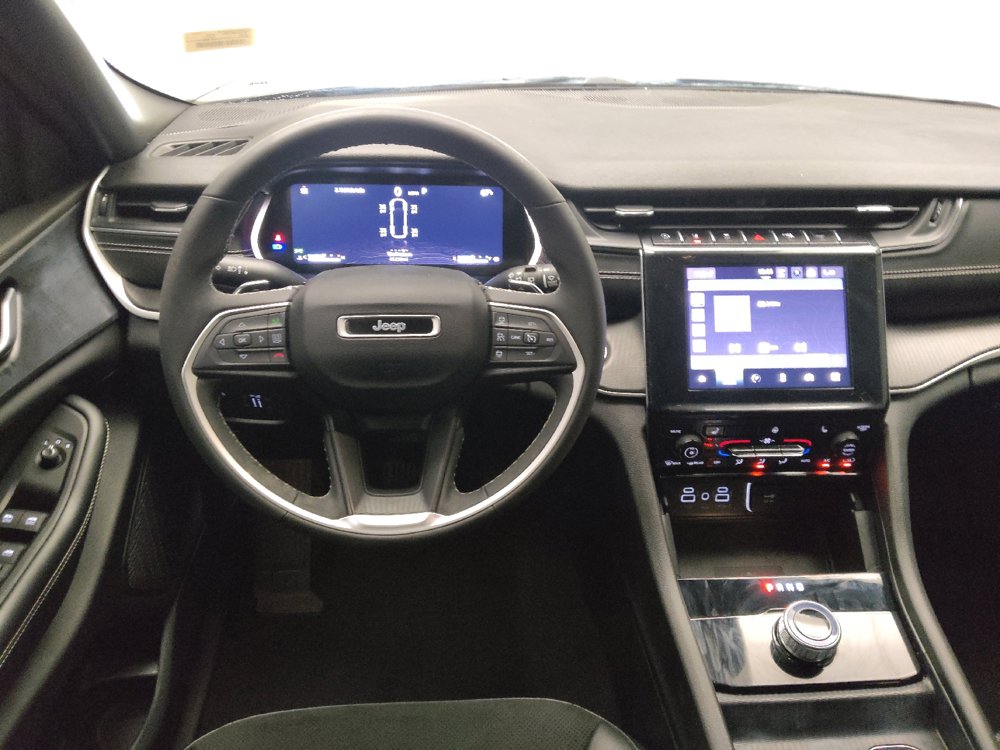 Used 2023 Jeep Grand Cherokee L Altitude AWD/4WD image 22