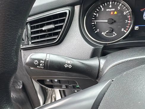 Used 2022 Nissan Rogue Sport S AWD/4WD image 12