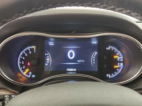 Used 2014 Jeep Grand Cherokee Laredo AWD/4WD image 11