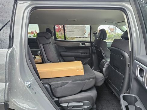 New 2026 Hyundai Santa Fe SE image 12