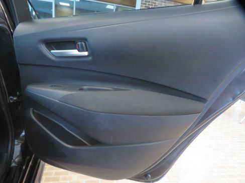 Used 2021 Toyota Corolla LE FWD image 20
