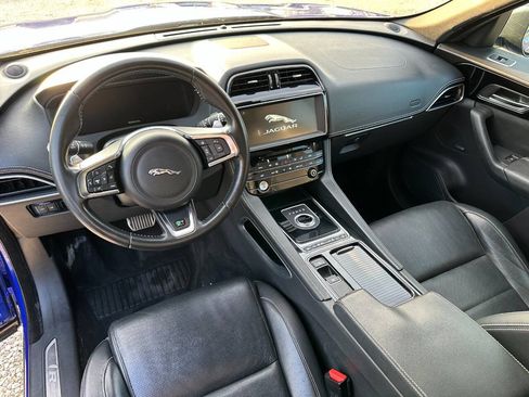 Used 2018 Jaguar F-PACE R-Sport AWD/4WD image 14