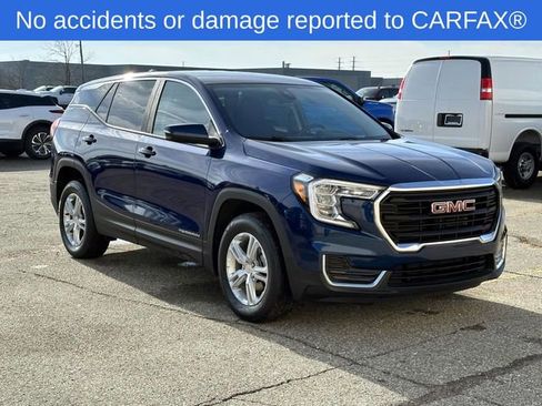 Used 2023 GMC Terrain SLE image 8