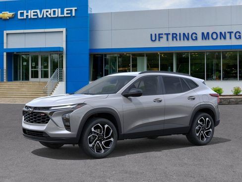 New 2026 Chevrolet Trax RS w/ Driver Confidence Package FWD image 2