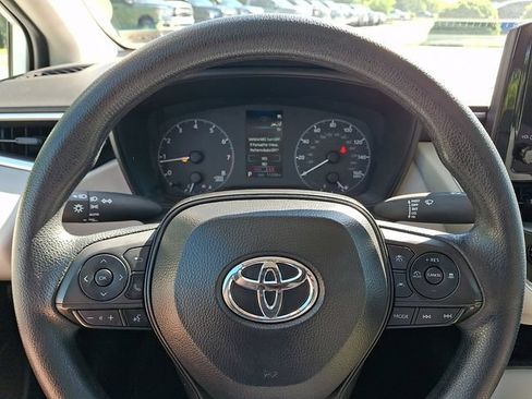 Certified 2025 Toyota Corolla LE w/ LE Premium Package FWD image 18