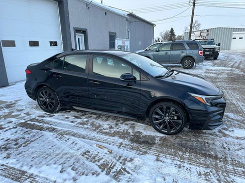 Used 2023 Toyota Corolla SE FWD image 1