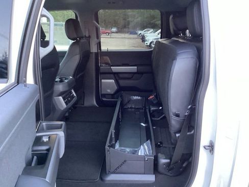 New 2026 Ford F250 Lariat w/ Black Appearance Package AWD/4WD image 39