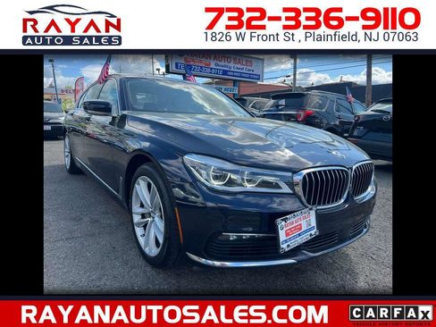 Used 2016 BMW 750i xDrive AWD/4WD image 1