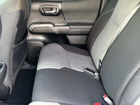 Used 2023 Toyota Tacoma TRD Sport image 13