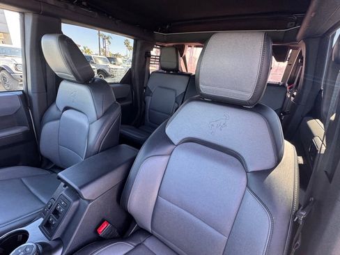 Used 2023 Ford Bronco Everglades image 19