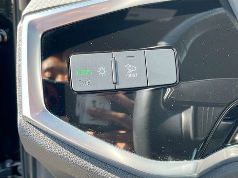 Used 2024 Audi Q3 2.0T Premium Plus image 20