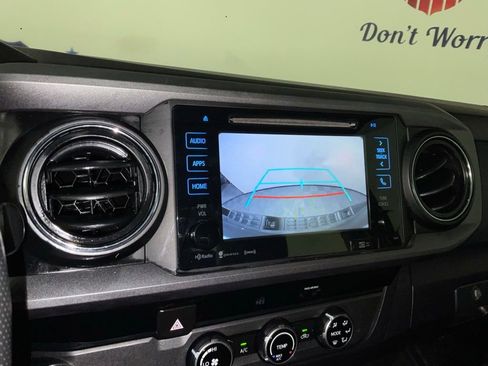 Used 2018 Toyota Tacoma TRD Off-Road RWD image 22