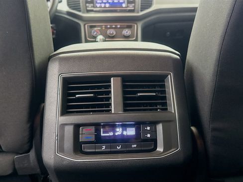 Used 2019 Volkswagen Atlas S image 29