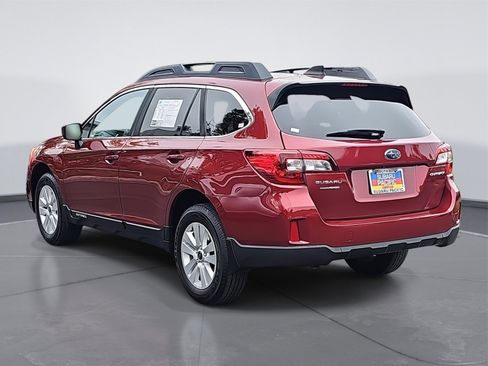 Used 2017 Subaru Outback 2.5i Premium image 5
