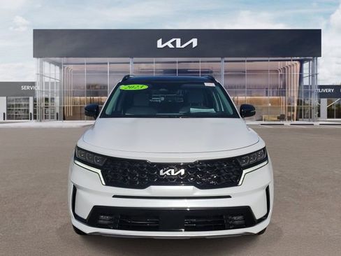 Certified 2023 Kia Sorento SX FWD image 2