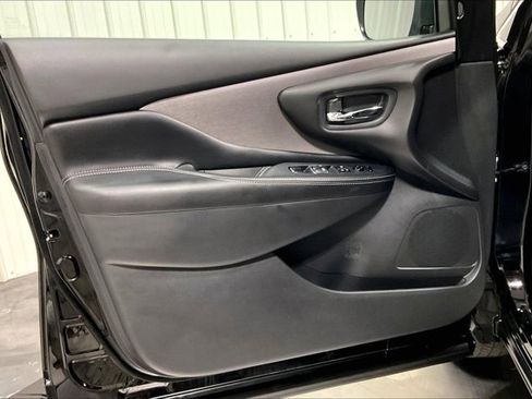 Used 2024 Nissan Murano SV w/ SV Midnight Edition Package image 23
