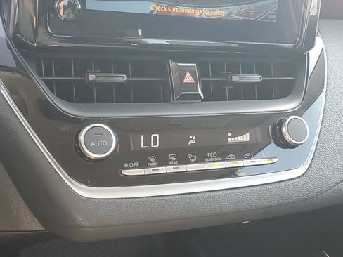 Certified 2024 Toyota Corolla LE FWD image 28