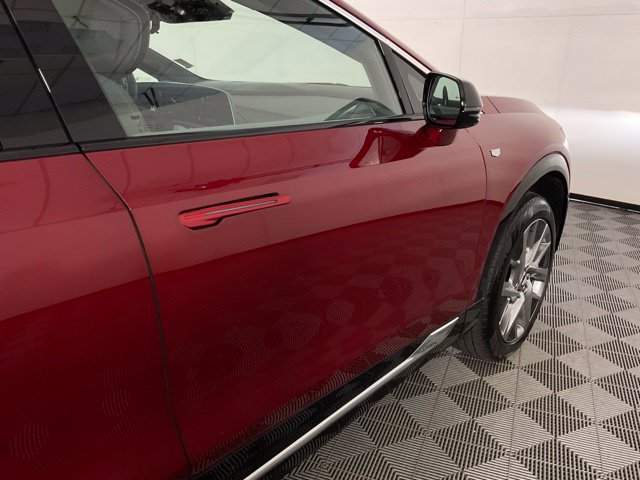 Certified 2026 Cadillac Optiq Luxury 1 w/ LPO, Floor Liner Package RWD image 7