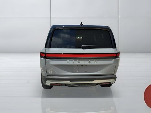 Used 2023 Rivian R1S Adventure AWD/4WD image 6