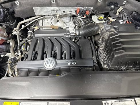 Used 2020 Volkswagen Atlas Cross Sport SEL R-Line AWD/4WD image 71